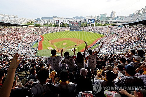2025 <b>프로야구</b>, 국내 최초 <b>1200만 관중 돌파</b>