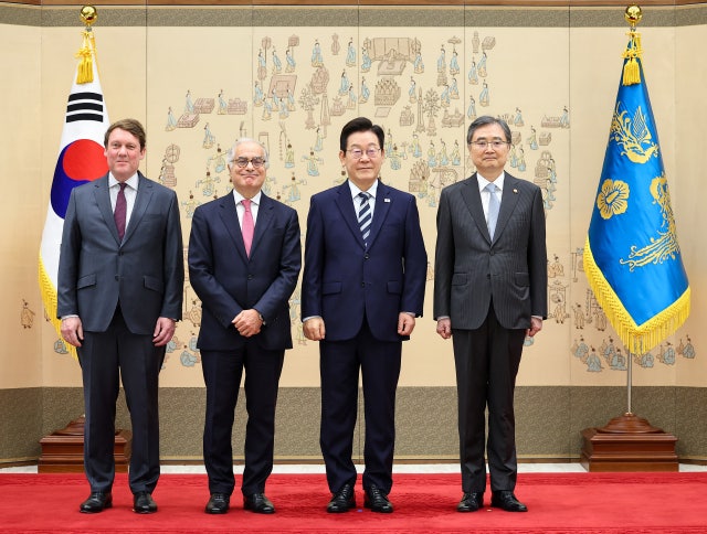 李대통령, EU·스위스 등 7개국 <b>주한대사 신임장 제정</b>