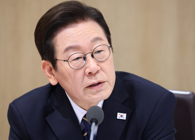 [속보] 李대통령, '<b>전산망 담당 공무원</b> 투신 <b>사망</b>'에 "슬픔과 애도"