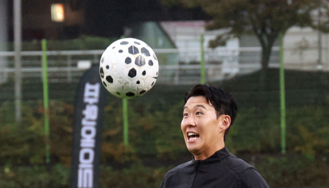 <b>손흥민</b>, <b>EPL</b> 역대 <b>최고 골잡이</b> 15인 <b>후보</b>에