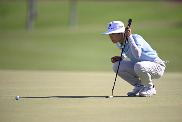 <b>이소미</b>, LPGA <b>뷰익 상하이</b> 3R 선두권…시즌 2승 보인다