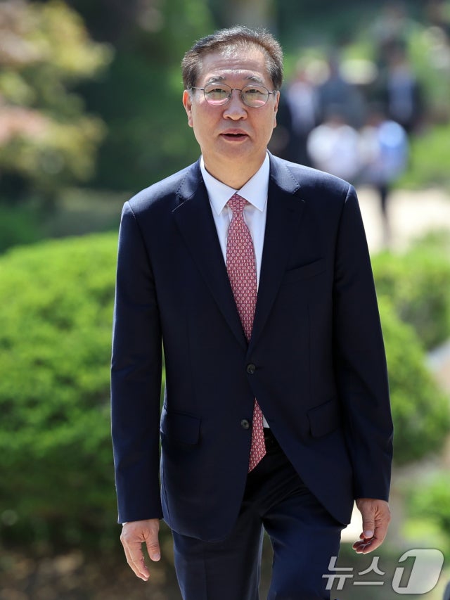 ‘내란 공모 혐의’ <b>박성재</b> 전 장관, 오늘 <b>구속 갈림길</b>