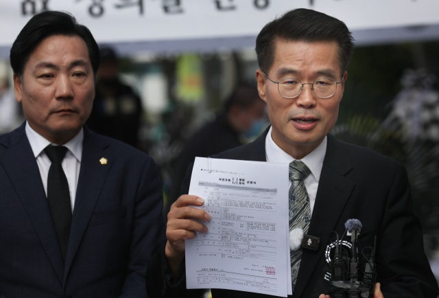 "완전 사기꾼이네" "이 따위 회사에 누가 투자해"…<b>특검</b> '강압수사' 논란...