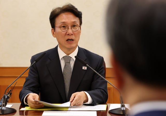 金총리 “<b>외국인</b> 대한 <b>혐오</b> 시위는 자해적 행위…엄정 대응”