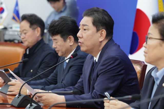 <b>김병기</b> "10·15<b>대책</b>, 실수요자 문 닫은 것 아냐…수십억 빚내 집사는 게...