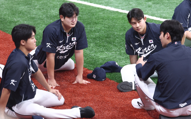 “5안타로도 충분했다”…한국, 체코 제압하며 <b>류지현</b>호 3-0 첫 승