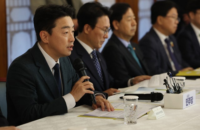 저<b>배당 소득</b> 세율 어쩌나…'14% 딜레마'