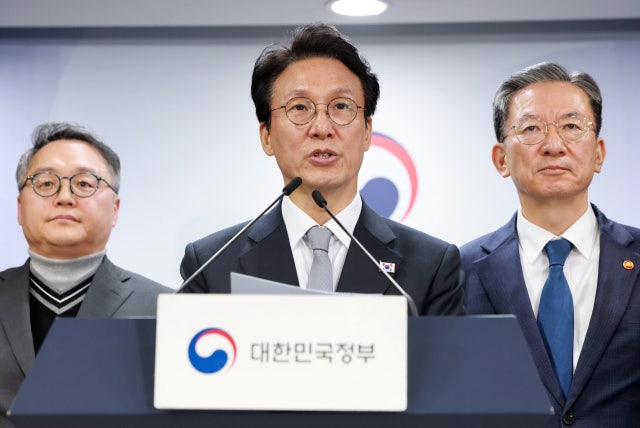 정부, <b>론스타</b> ‘4000억 <b>소송</b>’ <b>승소</b>…<b>소송</b> 비용도 돌려받는다