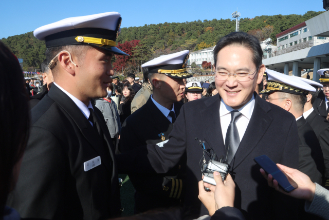 이재용 회장 장남 이지호 해군 소위 임관 노블레스 오블리주 실천으로 모두 감동