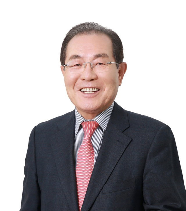 윤동한 콜마그룹 회장.사진제공=콜마그룹