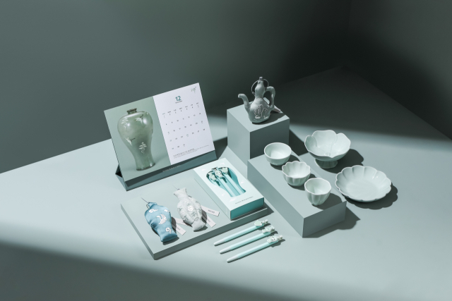 '뮷즈'가 미국에 수출한 청자 관련 상품들./사진제공=국립박물관문화재단