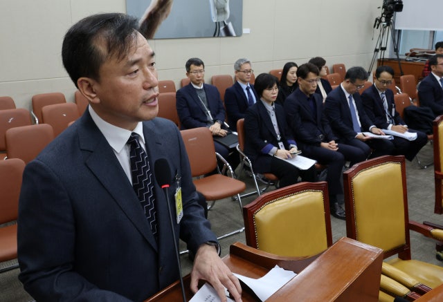 <b>김종철 방미통위 후보</b>자 청문회…與野 '전문성·편향성' 두고 격돌