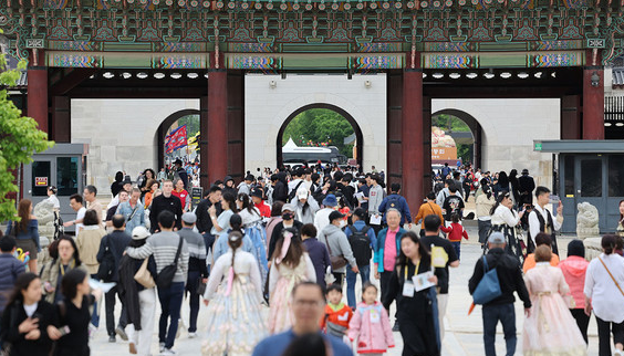경복궁을 찾은 관람객,연합뉴스