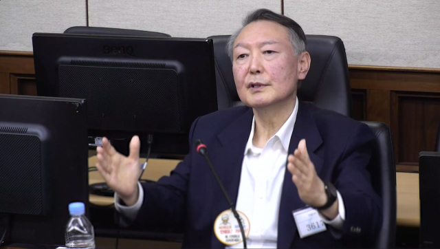 고위공직자범죄수사처(공수처) 체포영장 집행 방해 및 국무위원 심의권 침해로 재판에 넘겨진 윤석열 전 대통령이 26일 서울 서초구 중앙지방법원에서 열린 1심 결심 공판에서 최후 진술을 하고 있다.사진 제공=중앙지법