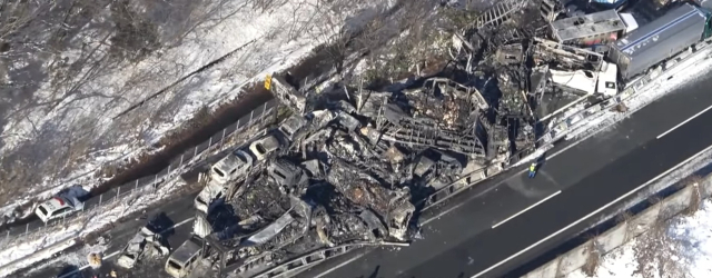 차량 60여대 연쇄 추돌사고가 발생한 일본 군마현 미나카미시 고속도로의 모습.교도통신 유튜브 캡처