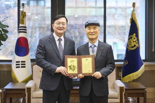 ��ȫ��(����) ����� ����� ������ ���ͻ�ȭ���͹̳� ��ǥ�� ������ 30�� ����� ����ķ�۽����� ���� ������ �����Ŀ� ������ ����Կ��� �ϰ� �ִ�. ���� ����=�����