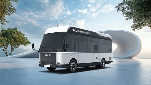 KGM커머셜의 7m급 버스 이스타나.사진제공=KGMC