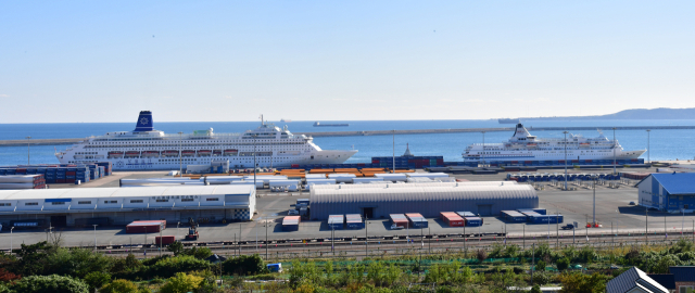 APEC 당시 숙소로 사용된 크루즈선.뉴스1