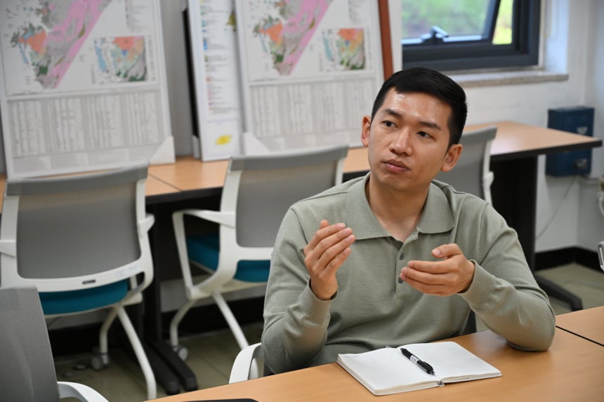 20일 대전 유성구 한국지질자원연구원에서 김문기 지질연구센터 선임연구원사진이 본지와 인터뷰를 진행하고 있다. 사진=지질연 제공