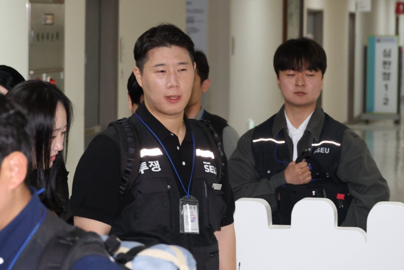 삼성 노조원 파업 시 ‘해외여행’ 논란…李대통령 “경영권도 존중돼야” 일침