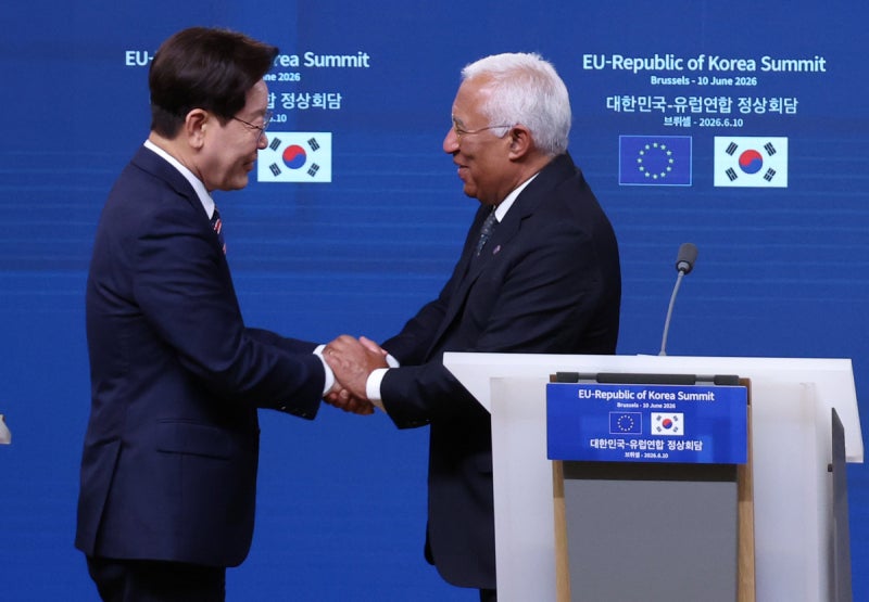 靑 “EU, 韓 <b>철강 쿼터</b> 요청 최대한 고려키로”