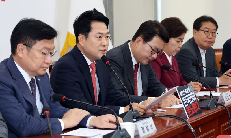 <b>양향자</b>도 던진 ‘<b>총사퇴</b>론’…장동혁 “지금은 힘 모을 때”