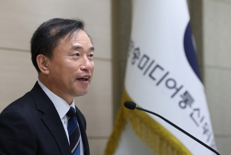 <b>김종철</b> 방미통위원장 “미디어 기본 사회 청사진 마련…OTT 바우처도 검...