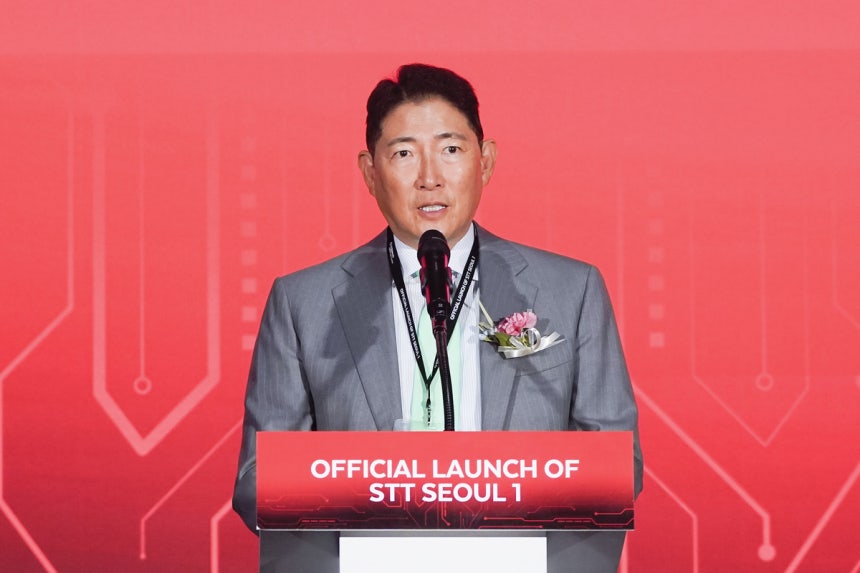 16일 서울 금천구 가산동에서 열린 효성-STT GDC의 AI 데이터센터 ‘STT Seoul 1’ 개관식에 참석한 조현준 효성 회장이 축사하고 있다. 사진 제공=효성