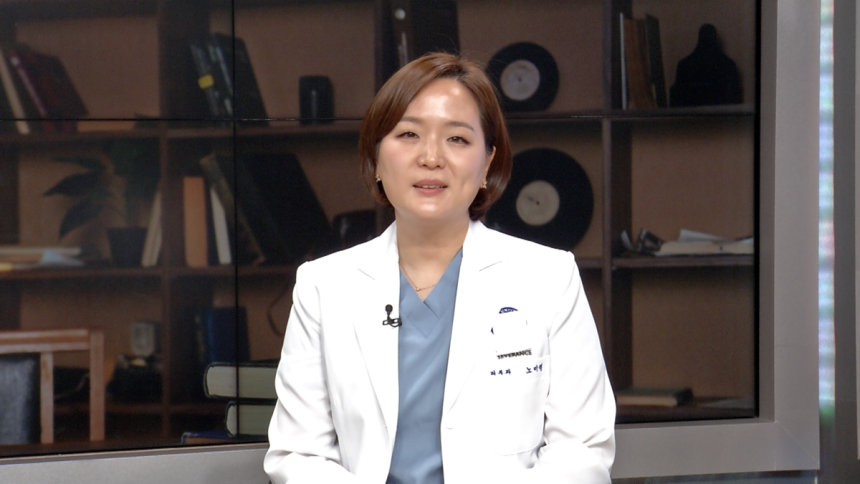 강남세브란스병원 피부과 노미령 교수는 “피부 병변은 별것 아닌 것처럼 보여도 전문의가 아니면 감별이 쉽지 않다”며 “점처럼 보이는 작은 변화라도 그냥 넘기지 않는 것이 피부암을 막는 첫걸음”이라고 말했다./서울경제