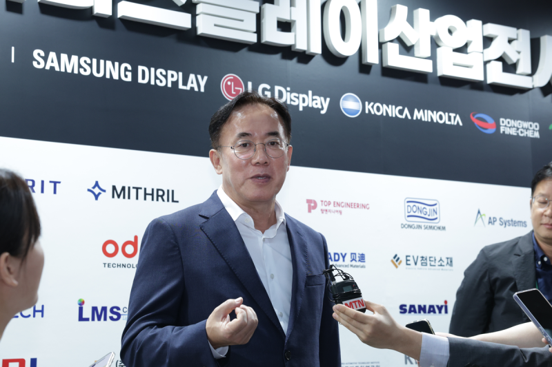 <b>정철동</b> LG디스플레이 사장 “더 좋은 흑자 규모 달성할 것...메모리 비용...
