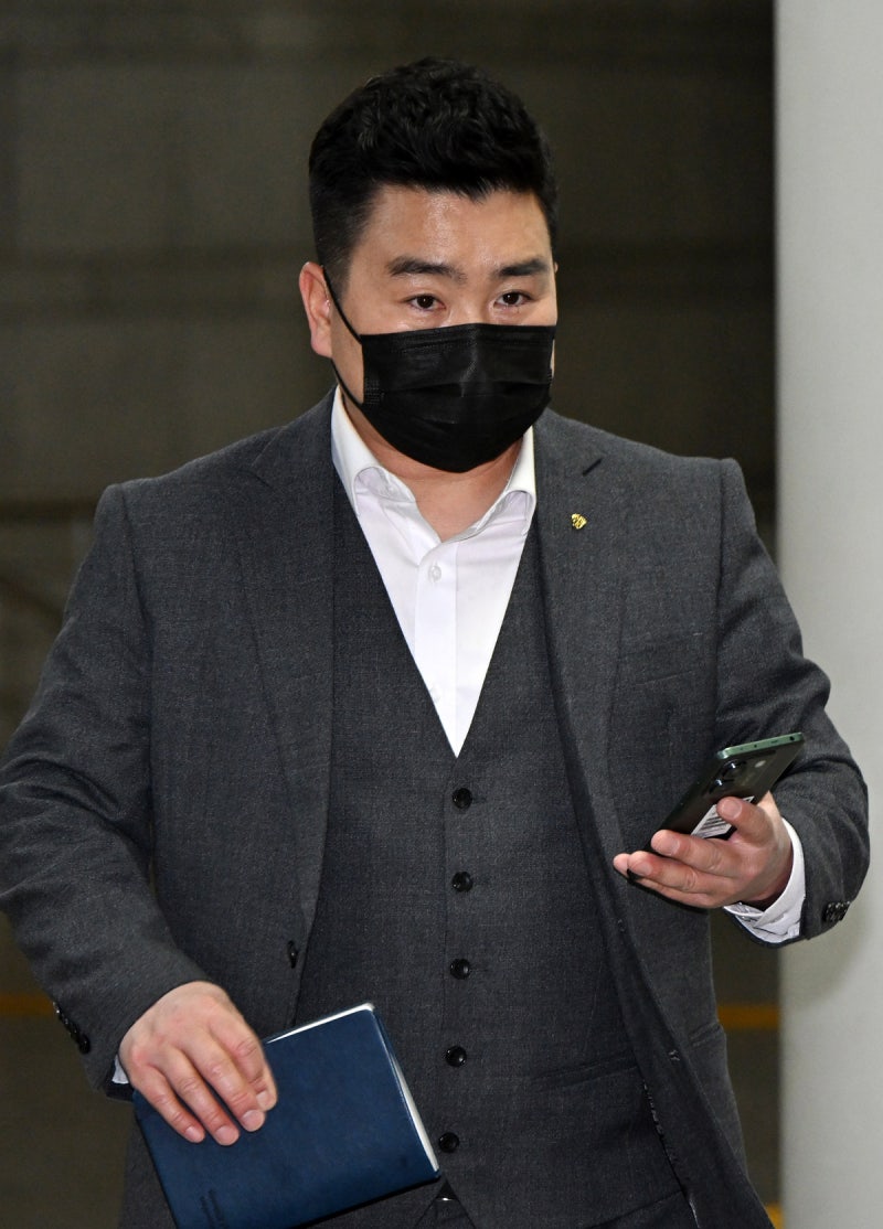 특검, ‘국회 병력 투입’ <b>김현태 징역 18년</b>·이상현 15년 구형