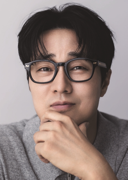 ‘김부장 신드롬’ 배우 소지섭 “모든 ‘김부장’에게 멋있다고 <b>말해</b>주...