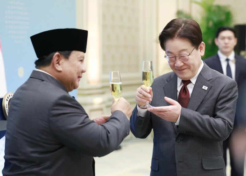 <b>인니 대통령</b> “李<b>대통령</b>이 <b>방북</b> 요청”… 靑 “평화공존 협력 모색”