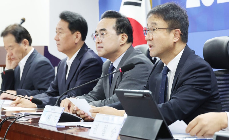 당정 “지방<b>국립대 등록금</b> 전액 <b>면제</b>…적극 재정으로 3대 메가·AI 등 집...