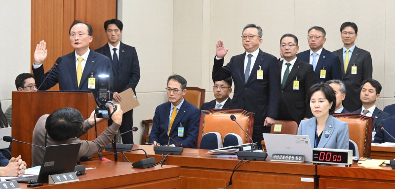<b>5대 은행장</b>, “AI <b>해킹</b> 사태 진심으로 사과”