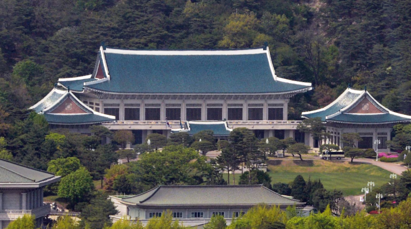 靑, <b>가상자산 과세</b> 재<b>유예</b> 결론…청년 여론·美 카프 등 고려