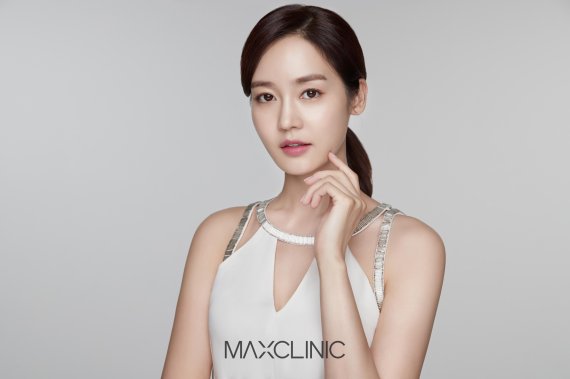 맥스클리닉, 원조요정 성유리 모델 발탁 - 스퀘어 카테고리