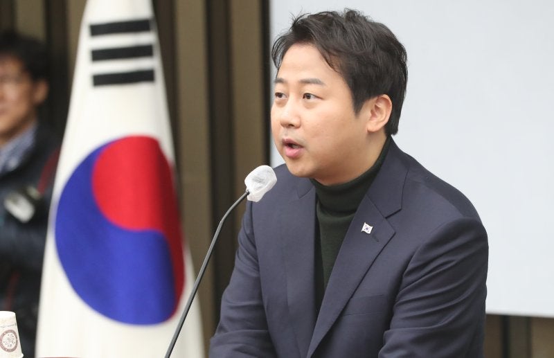 장예찬, 한동훈에 "'인성파탄' <b>이준석</b> 붙잡을 필요 없다"