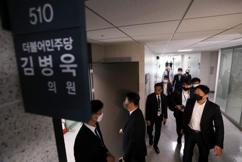 檢, '가짜 최재경 녹취록' 野 <b>김병욱 의원 보좌관</b> 소환