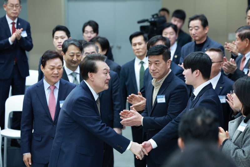 "<b>원전</b>이 곧 <b>민생</b>" 尹, 탈<b>원전</b> 폐기 쐐기 박았다