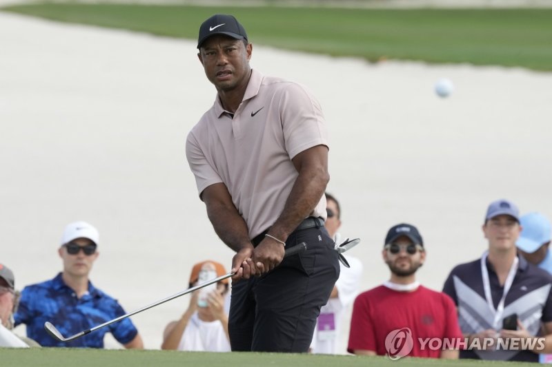 타이거 <b>우즈</b>, 美 골프협회로부터 밥 <b>존스</b> 어워드 <b>수상</b>