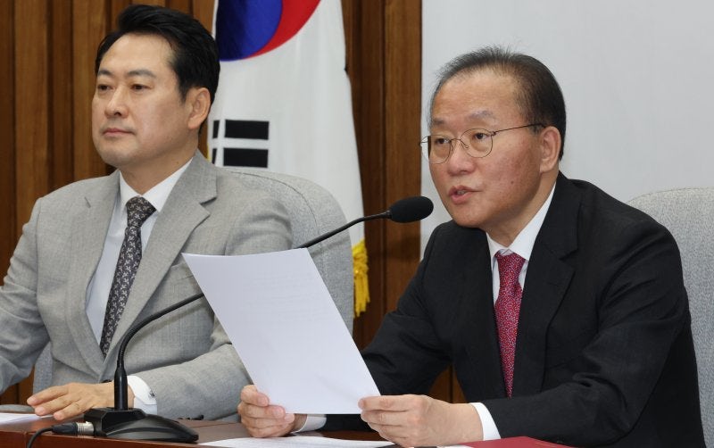 윤재옥 "민주 <b>김혜경</b> 수행 권향엽 단수<b>공천</b>, 겨자씨만큼의 합리성도 없어"[20...