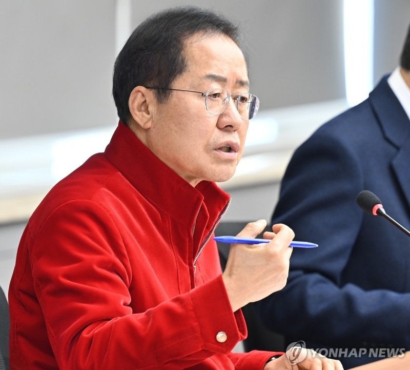 홍준표, <b>이강인</b> 대표팀 <b>발탁</b> 비판…"당분간 국대 경기 안 봐야겠다"