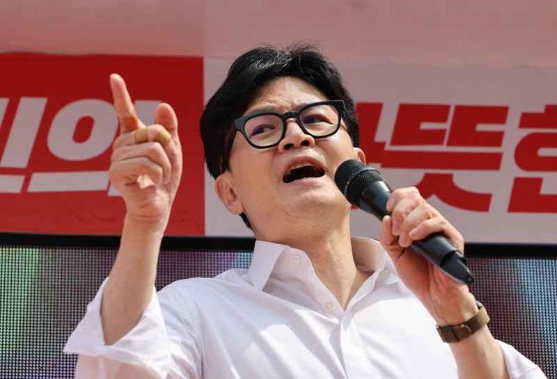 <b>한동훈</b> "뭉쳐야 산다…文정부 시대로 돌아가고 싶나"[2024 총선]
