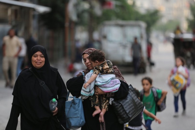 Palestinian residents are taking shelter in southern Gaza in Gaja, May 28 (local time). The Israeli military entered tanks into Rafah after launching a large-scale airstrike in Rafah over the weekend. Shinwa Union