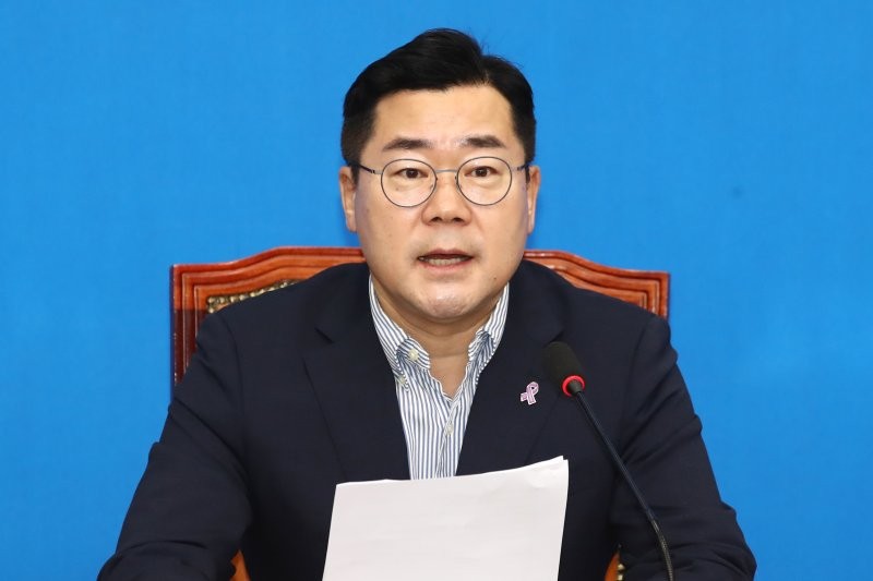 <b>박찬대</b> “임성근 구명 정황 드러나…채 상병 사건 결정적 실마리”
