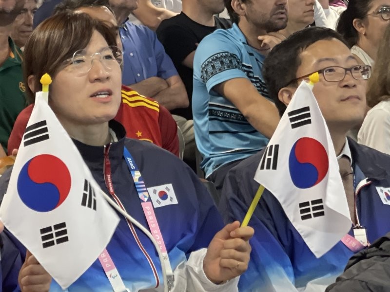 <b>장미란</b> 차관, IOC <b>부위원장</b> 만나 '개회식 실수' 재발방지 요청 [파리올림픽]