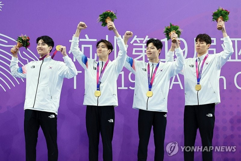 남자 <b>계영</b> 800ｍ 예선, 이호준·이유연·김영현·김우민 순... <b>황선우</b> 제외