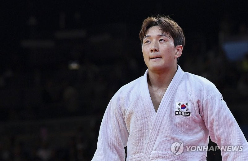 "이변은 없었다" 유도 세계랭킹 3위 <b>이준환</b> <b>16강</b> <b>진출</b>[파리올림픽]