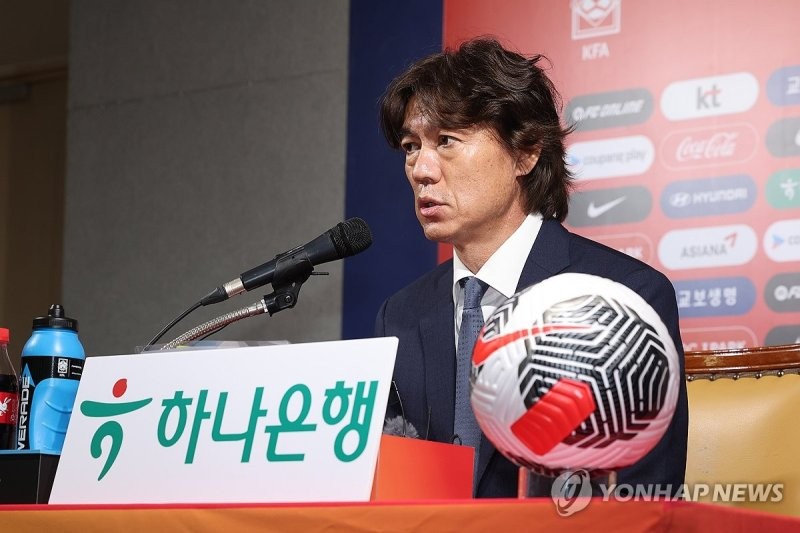 “사퇴는 없다. 한국 축구 강하게 만들 것”... <b>홍명보 감독</b>, K리그 현장...